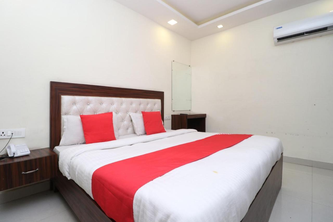 Hotel Golden Heart Amritsar Ngoại thất bức ảnh
