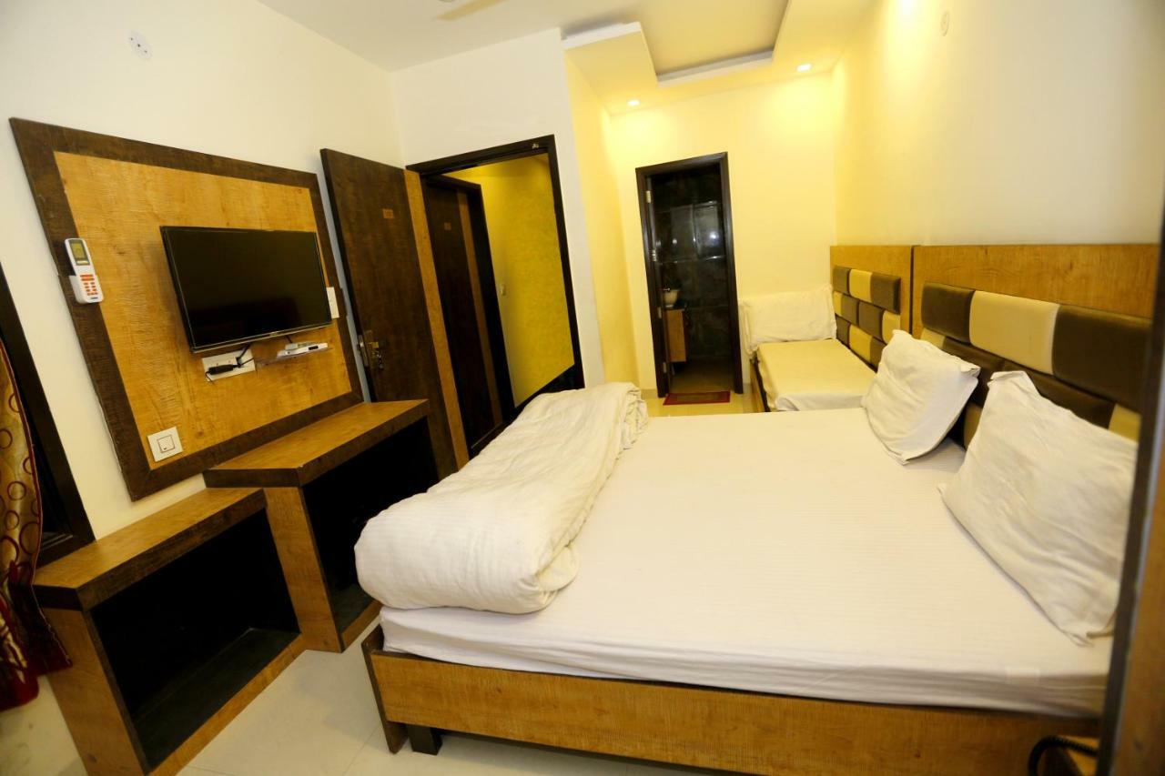 Hotel Golden Heart Amritsar Ngoại thất bức ảnh
