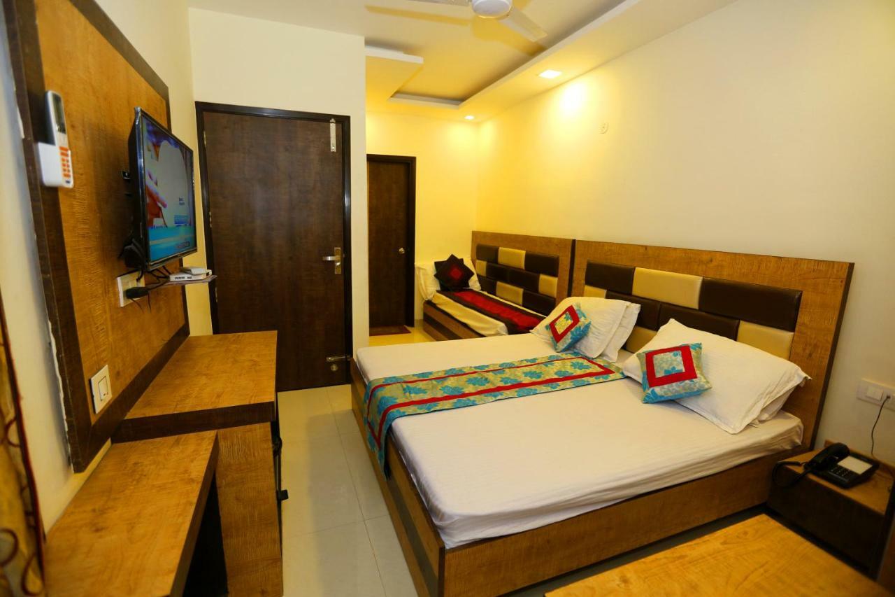 Hotel Golden Heart Amritsar Ngoại thất bức ảnh