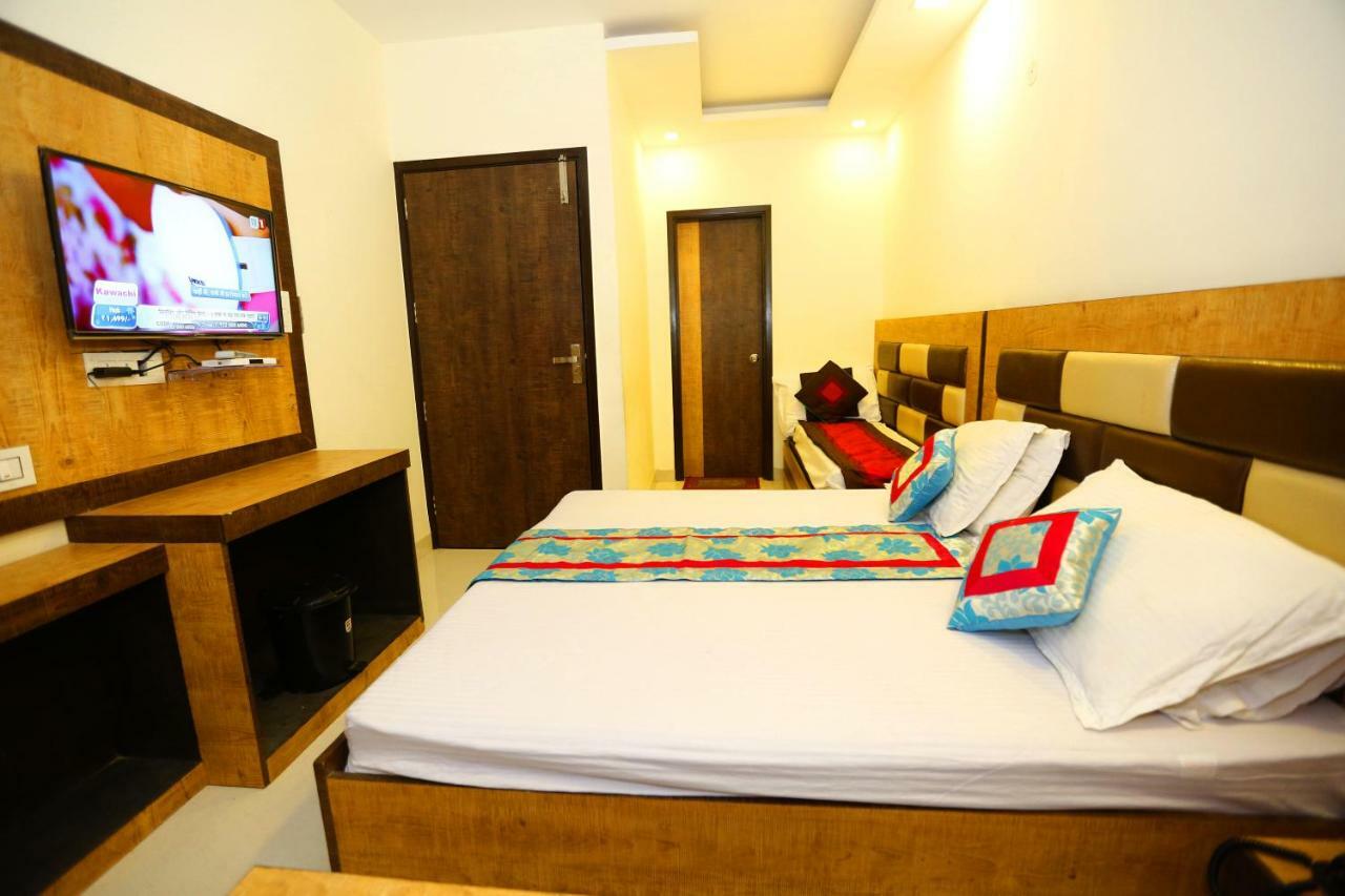 Hotel Golden Heart Amritsar Ngoại thất bức ảnh
