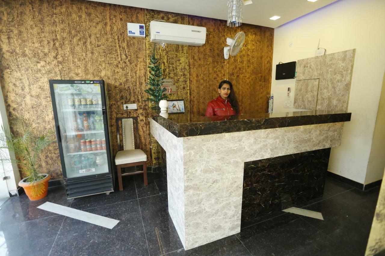 Hotel Golden Heart Amritsar Ngoại thất bức ảnh